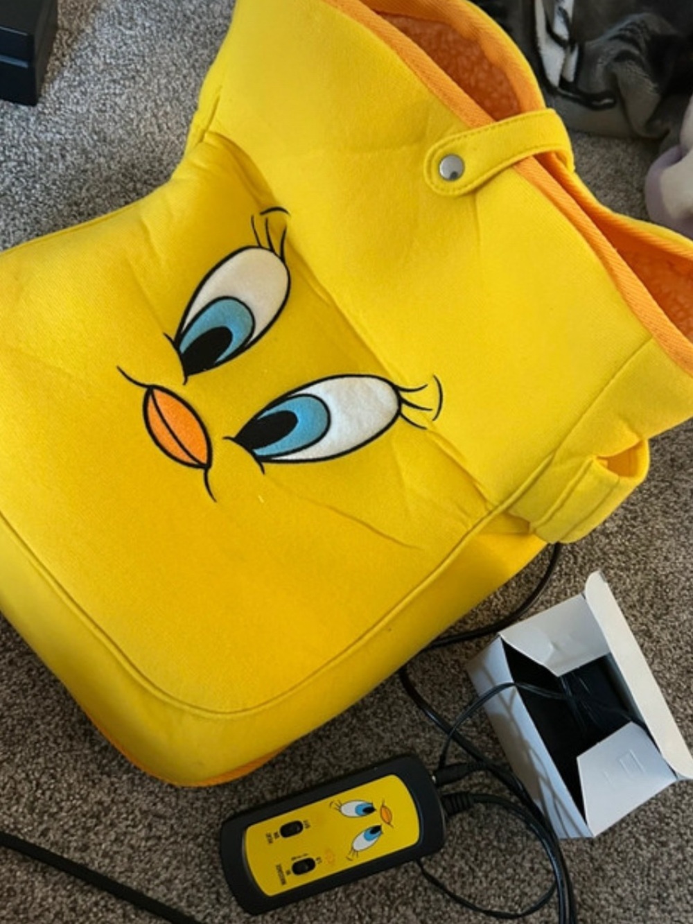 “Like New” Tweety Bird Foot Massager - Looney Tunes